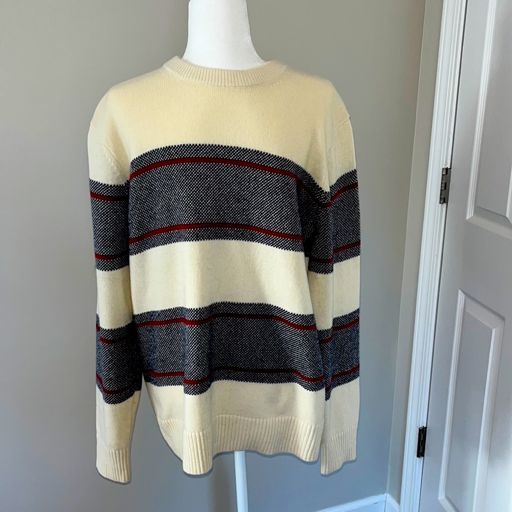 Men’s Banana Republic Sweater, Large, NWOT, Never Worn.